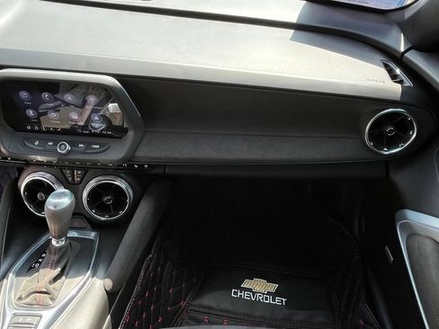 Certified 2020 Chevrolet Camaro ZL1 RWD image 28