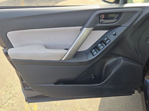 Used 2015 Subaru Forester 2.5i Premium image 18