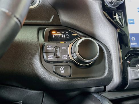 Used 2024 RAM 1500 Big Horn AWD/4WD image 17