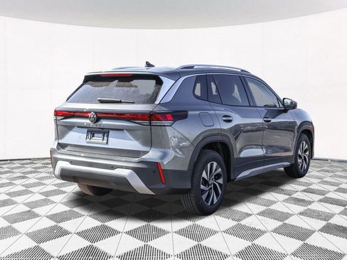 New 2026 Volkswagen Tiguan S FWD image 12