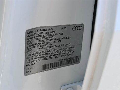 Certified 2025 Audi Q5 Premium Plus w/ Premium Plus AWD/4WD image 28