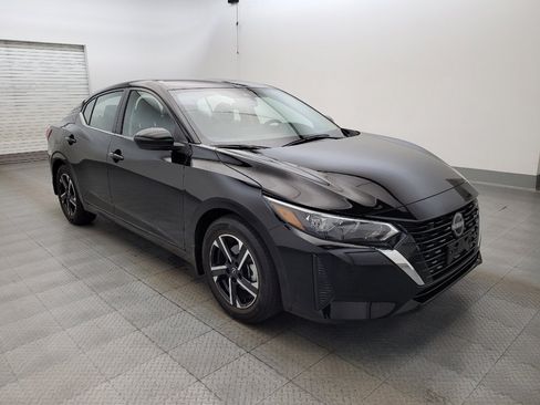 Used 2025 Nissan Sentra SV FWD image 13