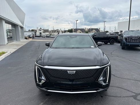 Used 2024 Cadillac Lyriq Tech w/ LPO, Floor Liner Package AWD/4WD image 3