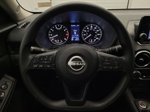 Used 2025 Nissan Sentra S image 22