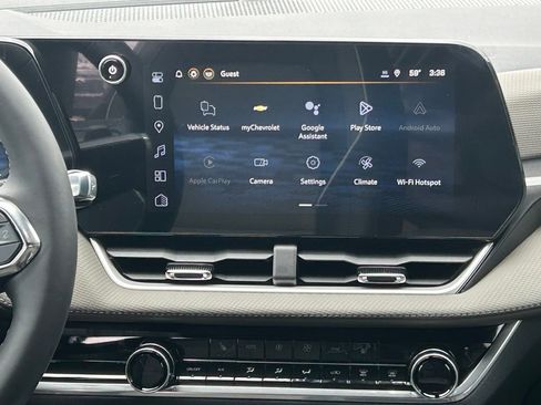 New 2026 Chevrolet Equinox LT w/ Convenience Package II FWD image 19