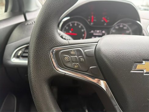 Used 2019 Chevrolet Cruze LT image 23