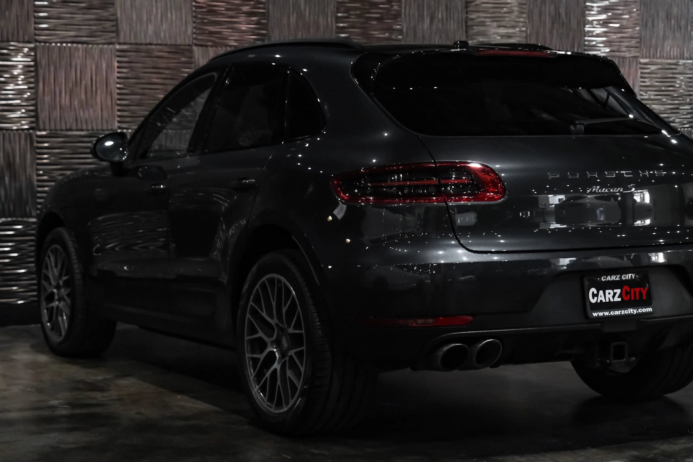 Used 2017 Porsche Macan S AWD/4WD image 13
