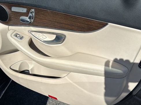 Used 2020 Mercedes-Benz C 300 4MATIC Sedan image 13