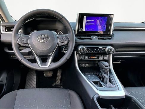 Used 2023 Toyota RAV4 XLE image 9