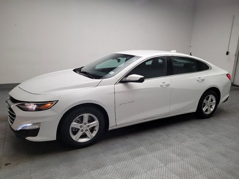 Used 2023 Chevrolet Malibu LT w/ Driver Confidence Package FWD image 2
