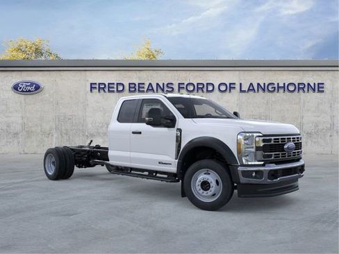 New 2025 Ford F550 4x4 SuperCab Super Duty image 1
