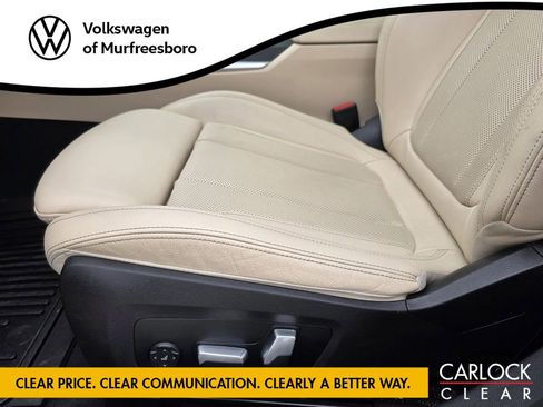 Used 2023 BMW 330i Sedan w/ Driving Assistance Package image 16