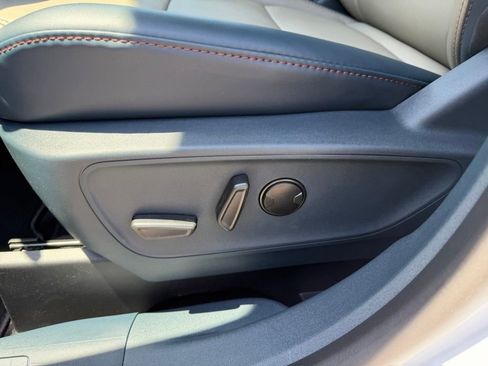 New 2026 Ford Maverick Lariat AWD/4WD image 15