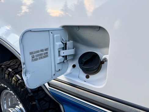 Used 1994 Ford F250 XLT image 84