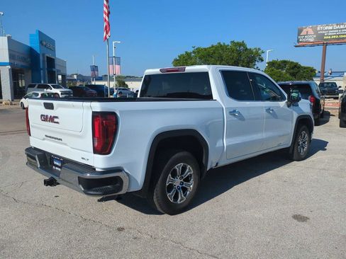 Used 2024 GMC Sierra 1500 SLT image 8