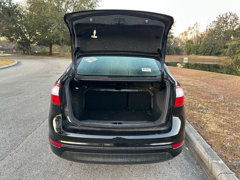 Used 2018 Ford Fiesta S image 9