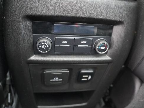 Used 2018 Chevrolet Traverse LT w/ LPO, Floor Liner Package image 20