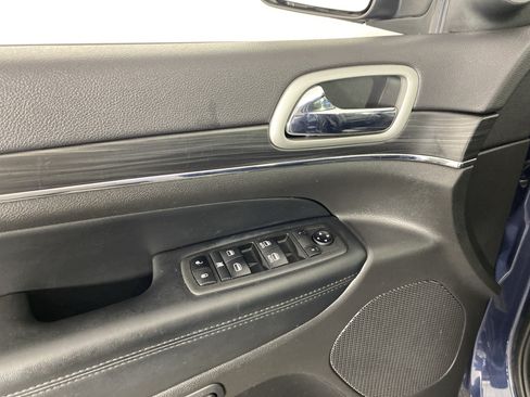 Used 2021 Jeep Grand Cherokee Limited w/ Sun & Sound Group AWD/4WD image 16