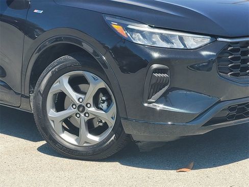 Used 2023 Ford Escape ST-Line image 6