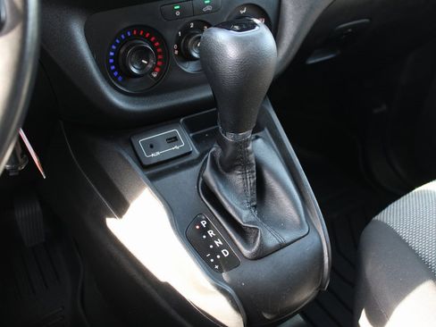 Used 2017 RAM ProMaster City Tradesman w/ Rear Back-up Camera Group image 30