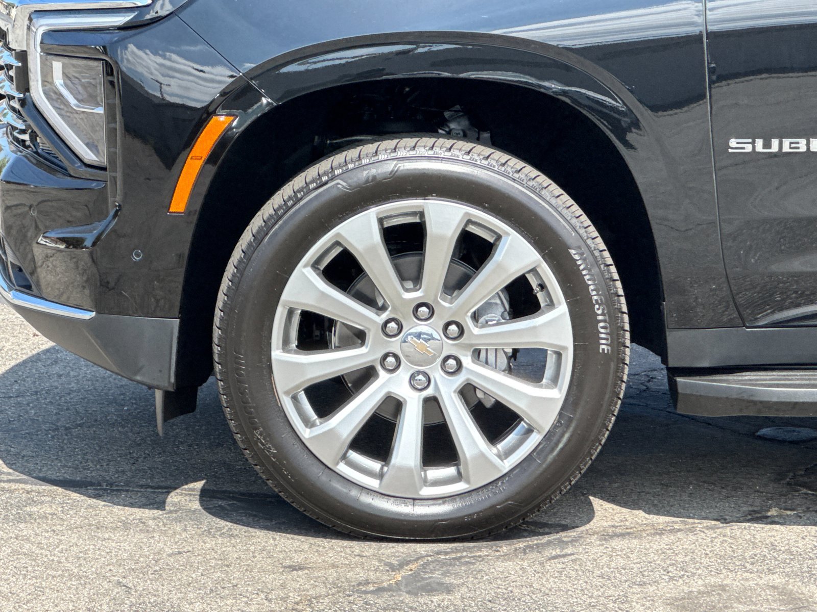 New 2026 Chevrolet Suburban Premier RWD image 29