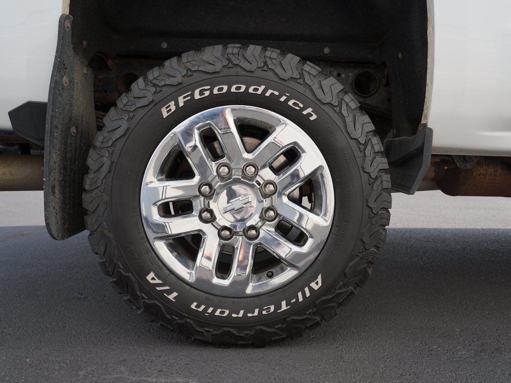 Used 2018 Chevrolet Silverado 2500 LT AWD/4WD image 28