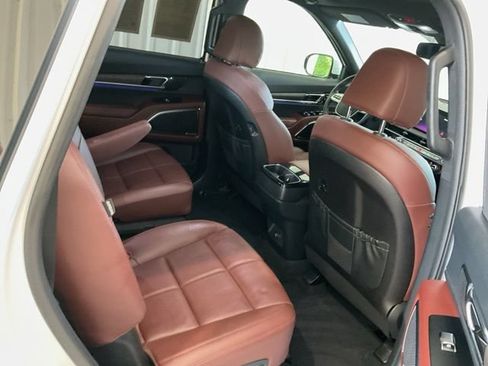 Used 2024 Kia Telluride SX w/ Towing Package FWD image 26