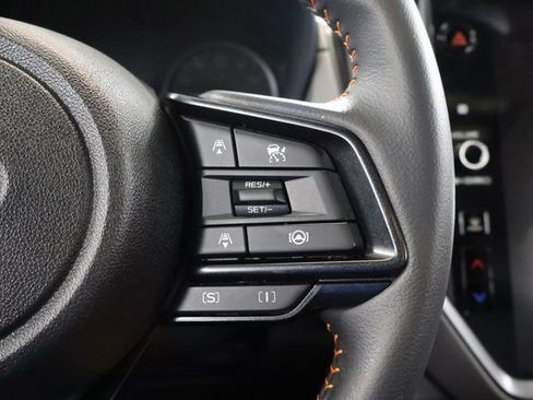 Used 2024 Subaru Crosstrek 2.5i Limited w/ Crosstrek Mirror Package AWD/4WD image 19