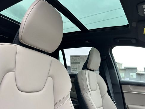 New 2026 Volvo XC90 T8 Plus w/ Protection Package Premier image 17