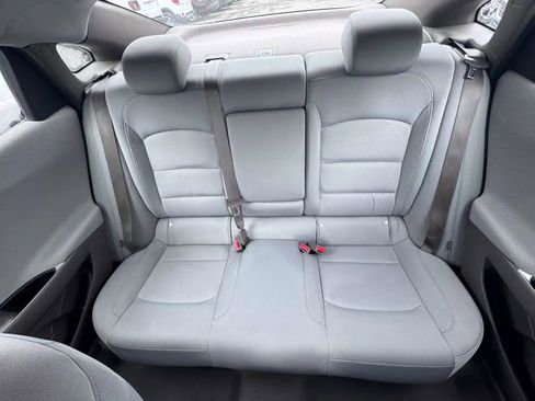 Used 2020 Chevrolet Malibu LT FWD image 14