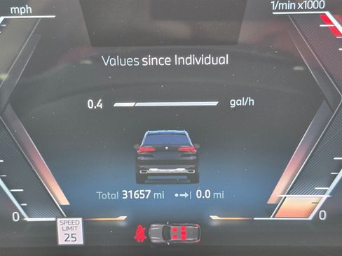 Used 2025 BMW X5 xDrive40i w/ Premium Package AWD/4WD image 5