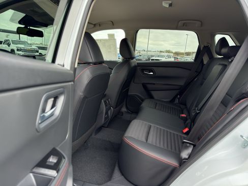 New 2026 Nissan Rogue SV AWD/4WD image 28