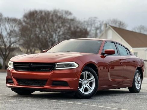 Used 2021 Dodge Charger SXT w/ Leather Interior Group image 1