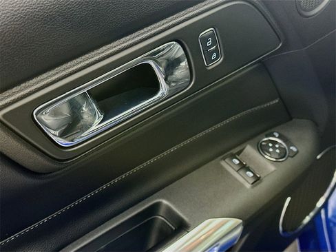 Used 2017 Ford Mustang Premium w/ Pony Package image 20