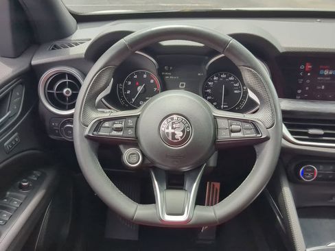 Used 2023 Alfa Romeo Stelvio Sprint AWD/4WD image 24