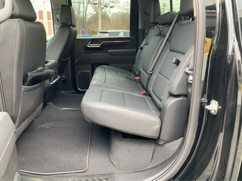 Used 2025 GMC Sierra 2500 SLT w/ SLT Premium Package image 23