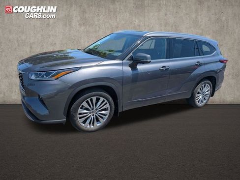 Used 2023 Toyota Highlander Platinum AWD/4WD image 4