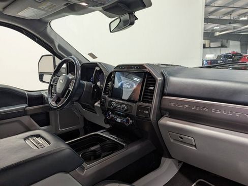 Used 2022 Ford F450 Limited image 21