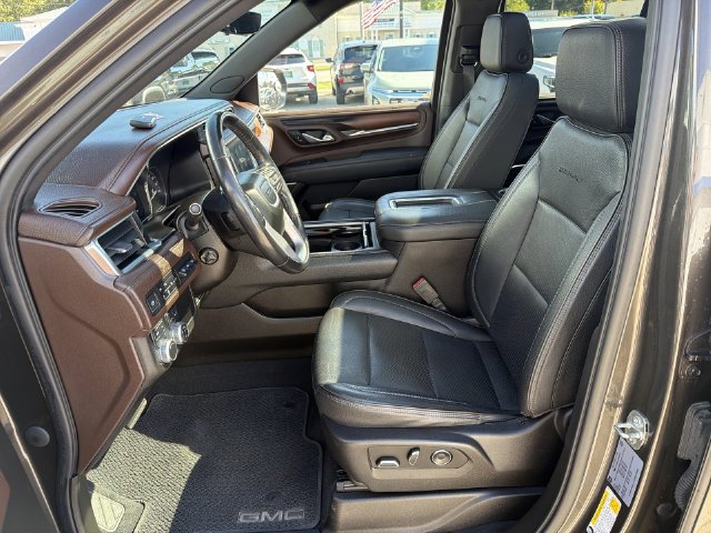 Used 2021 GMC Yukon Denali w/ Denali Premium Package AWD/4WD image 20