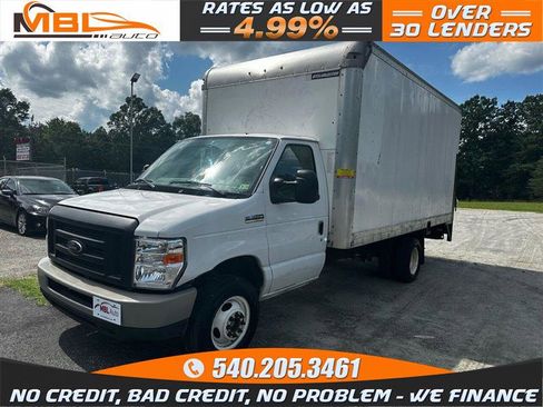 Used 2018 Ford E-350 and Econoline 350 Super Duty image 1