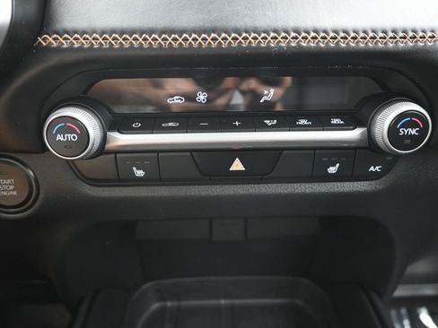 Used 2024 MAZDA CX-50 AWD 2.5 Turbo image 17