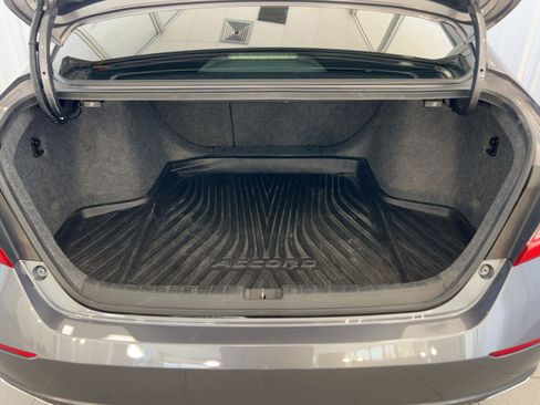 Used 2019 Honda Accord Sport image 32