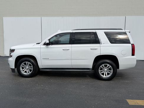 Used 2018 Chevrolet Tahoe LT RWD image 2