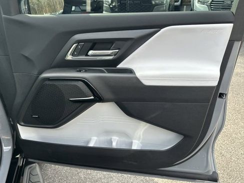 Used 2025 Chevrolet Silverado EV RST image 19