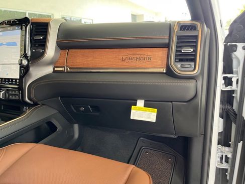 New 2023 RAM 3500 Limited image 23