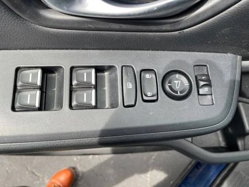 Used 2025 Honda Pilot Sport image 5