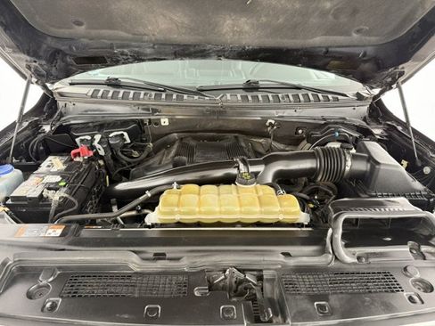 Used 2020 Ford Expedition Max XLT w/ Equipment Group 202A AWD/4WD image 6