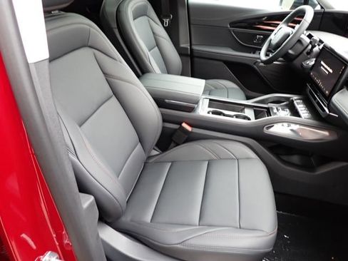 New 2026 Lincoln Nautilus Premier w/ Equipment Group 102A AWD/4WD image 18