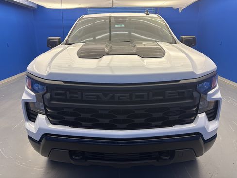 New 2026 Chevrolet Silverado 1500 Custom Trail Boss w/ Dark Appearance Package image 3