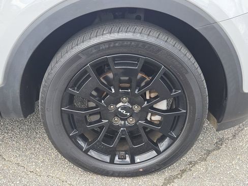 Certified 2022 Kia Telluride EX w/ EX Premium Package image 6